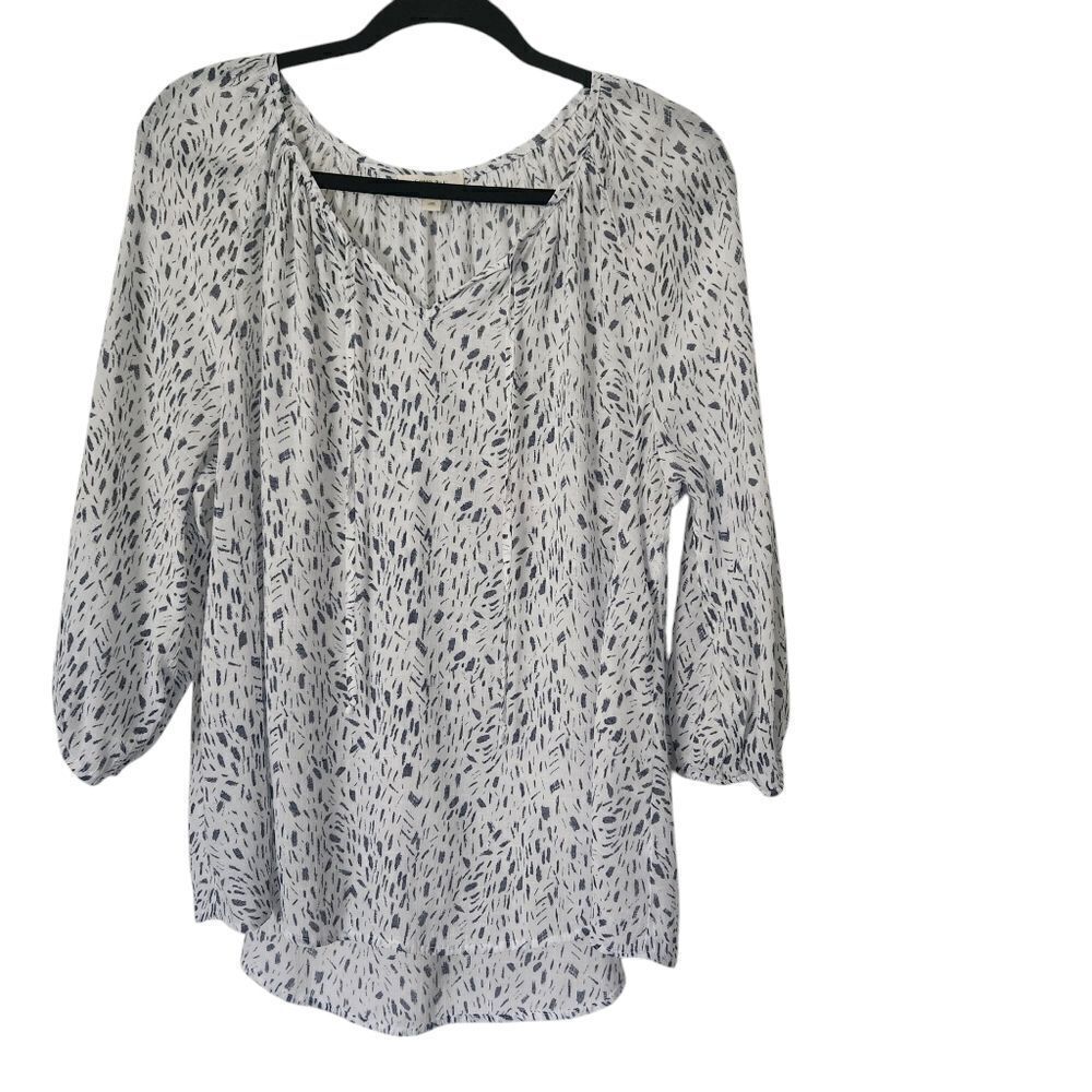 Como Blu Womens 3/4 Sleeve Semi-Sheer V-Neck Patterned Blouse Size Large